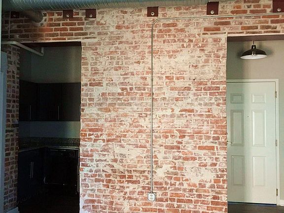 2nd image of 401 Delaware St APT 302