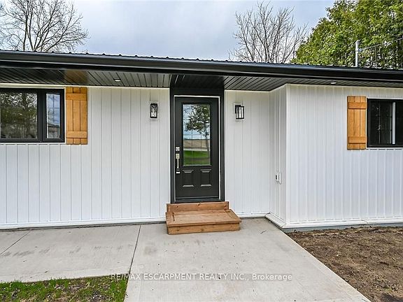 3rd image of 548 Concession Rd #14