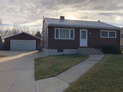 1608 Gray Blvd, Newcastle, WY, 82701