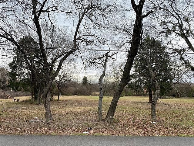 2nd image of 3112 Delafield Ln