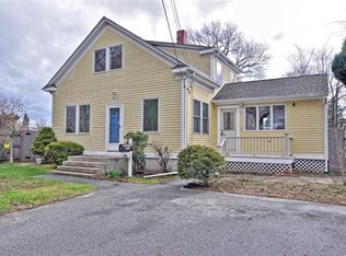 393 Maple St, Warwick, RI 02888