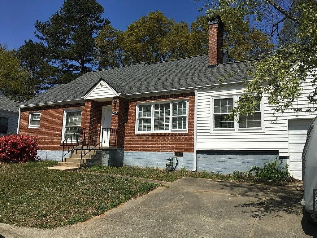2434 N Decatur Rd photo 1