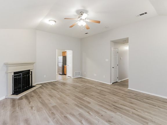 5th image of 1504 Taylor Dr