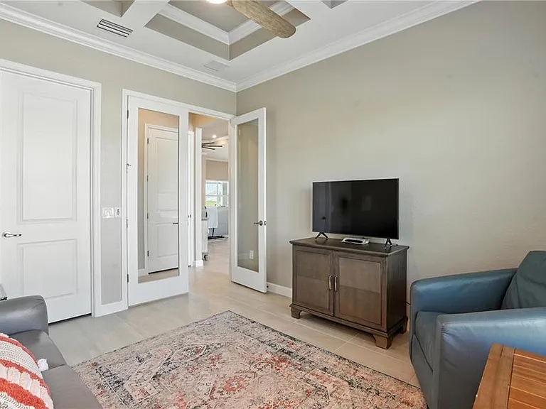 15027 Longs Ln — Photo 23