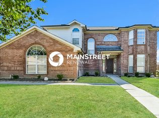 3812 Periwinkle Dr, Fort Worth, TX 76137