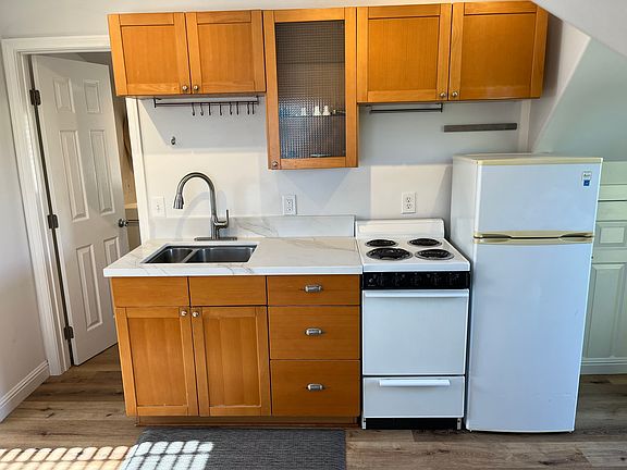 5th image of 3836 Park Pl #D
