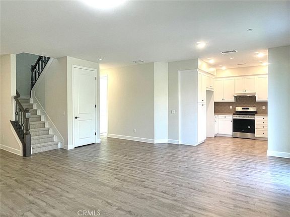4th image of 4013 Highland Ct