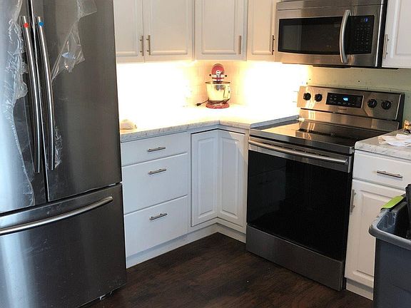 4th image of 1511 W 6th Ave N