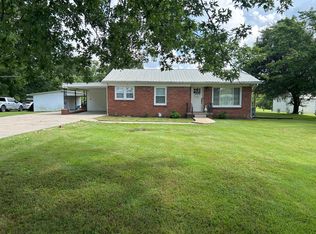 403 Breezeel School Rd, Benton, KY 42025