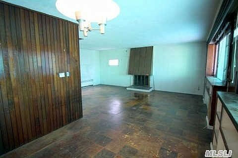 2nd image of 99 Malba Dr