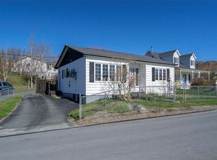 40 Back Road, Upper Island Cove, NL A0A4E0
