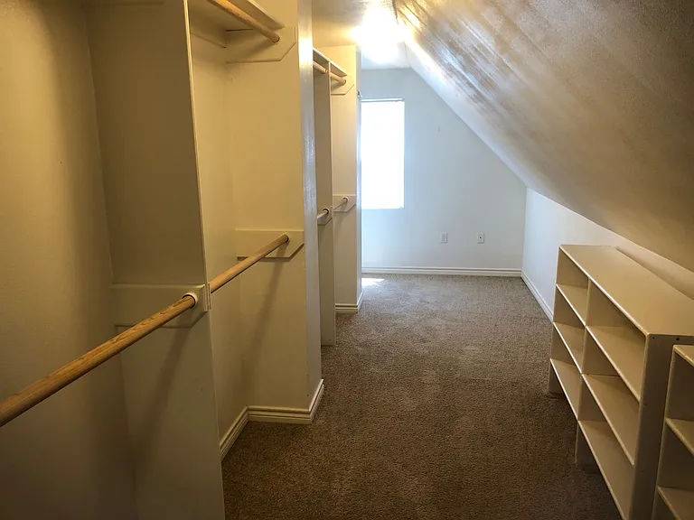 4122 Drake St — Photo 30