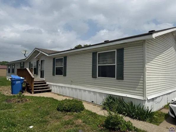 1735 NW Lyman Rd #13, Topeka, KS 66608