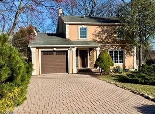 13 Algonquin Ave, Rockaway, NJ