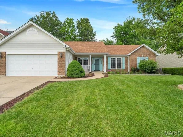 927 Annabrook Park Dr, O'Fallon, MO 63366