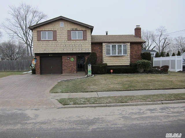 1st image of 277 W 18th St