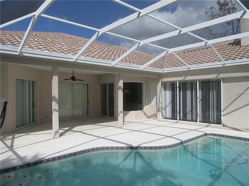 2nd image of 4978 Pointe Cir