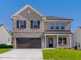 7259 Huntgate Dr, Kernersville, NC 27284