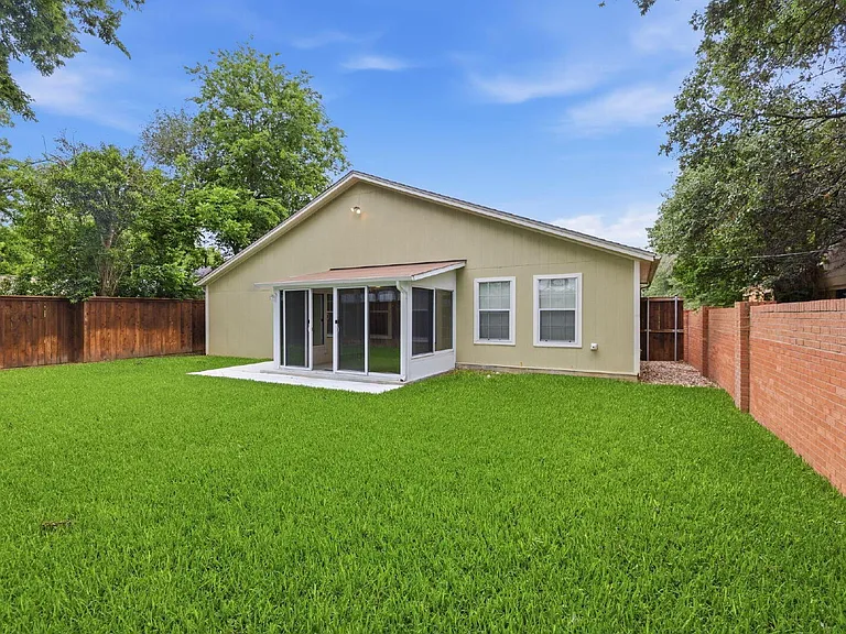 2725 Ryan Place Dr — Photo 30