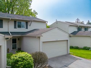 1355 Lochaven Rd, Waterford, MI 48327