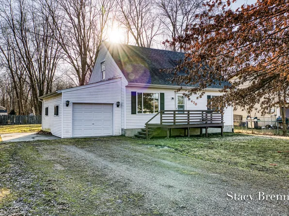 470 Elm St, Fennville, MI 49408