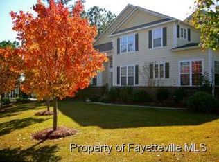 17 Hawk Ridge Dr, Spring Lake, NC 28390