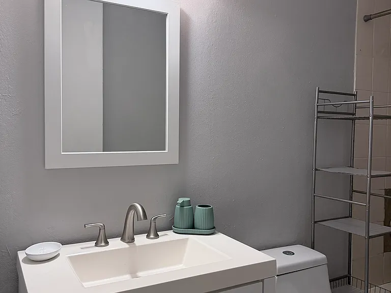 65 Media Luna — Photo 29