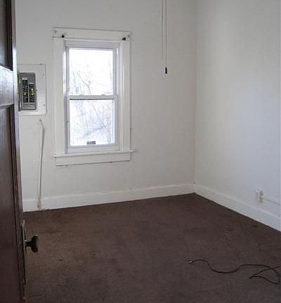 5th image of 1600 Superior Ave