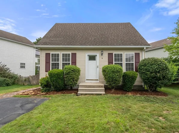 18 Violetwood Cir #18, Marlborough, MA 01752