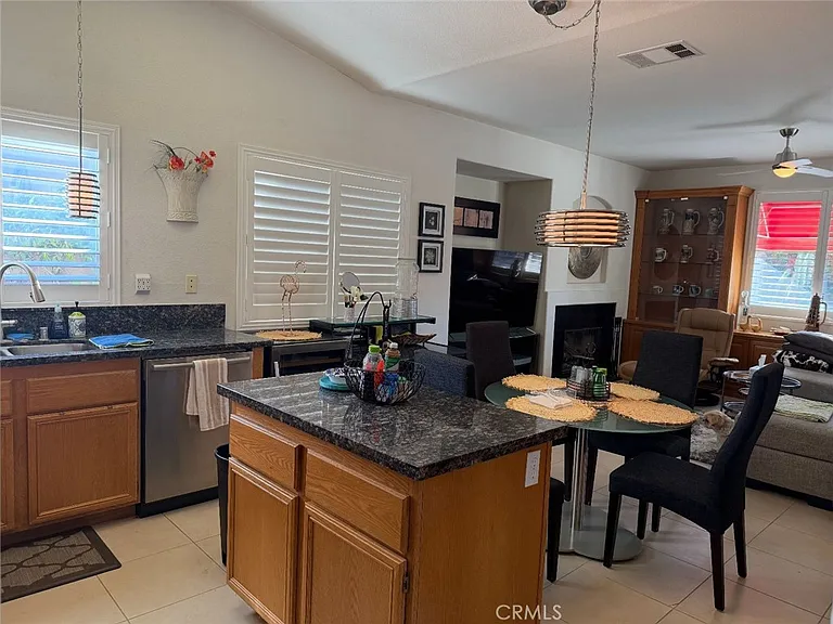 37677 Emerson Dr — Photo 8