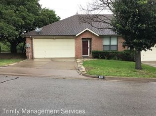 901 Heather Ct, Weatherford, TX 76086