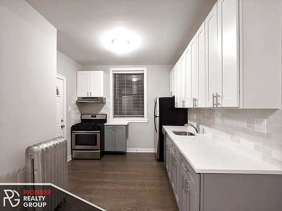 4th image of 5061 N Damen Ave APT 1E