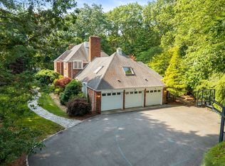 11 Fox Run Rd, Dover, MA 02030