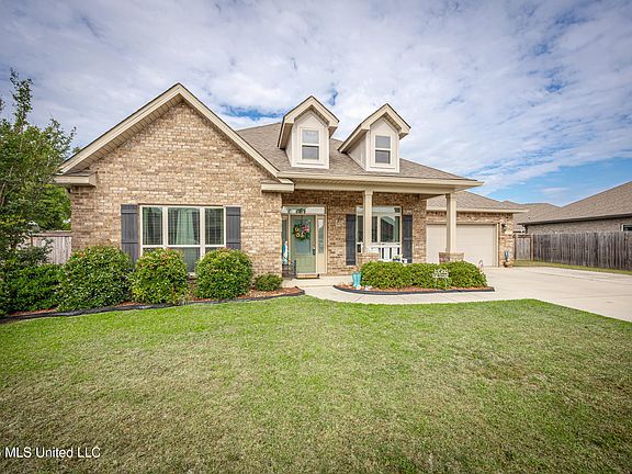 3rd image of 1006 Prairie Grass Ct