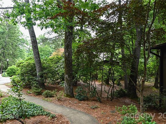 4th image of 68 Laurelwood Cir W Unit 18