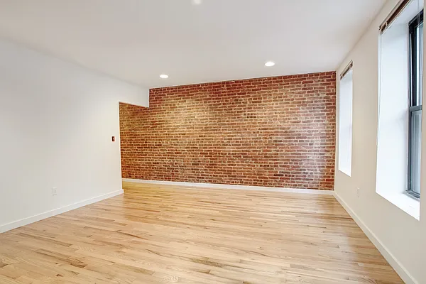 Rented by Algin Management | media 23