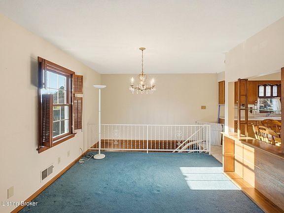 5th image of 9106 Pomona Pl