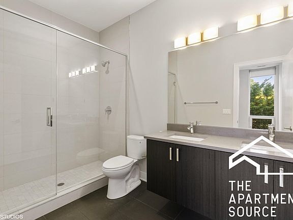 3rd image of 2346 N Lister Ave #304
