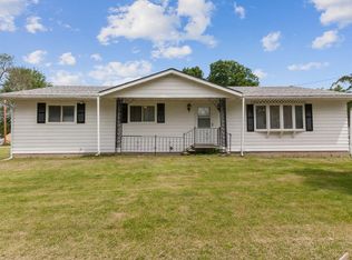 701 3rd St, Palo, IA 52324