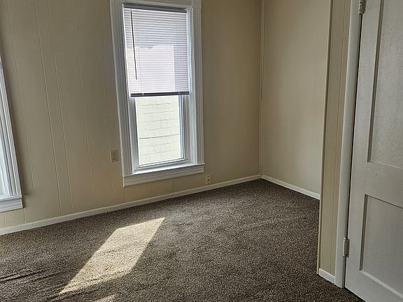 2nd image of 413 Walnut St #2