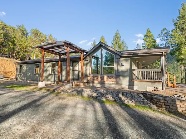 120 Siskiyou Dr, Grants Pass, OR 97526