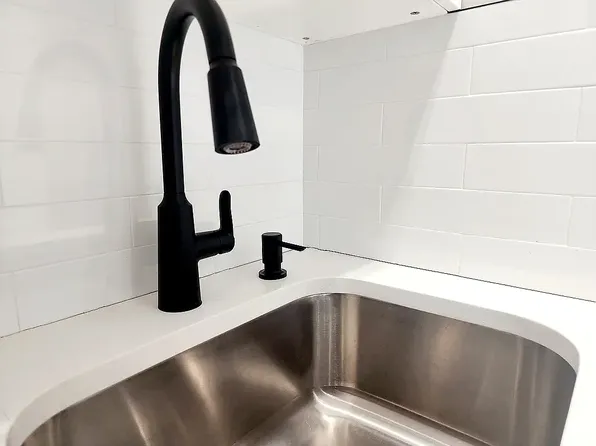 739 6th Avenue image 9 of 12