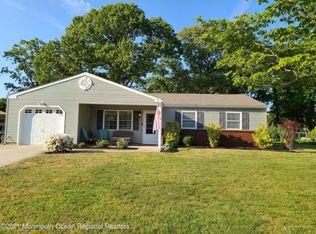 67 Country Club Blvd, Little Egg Harbor, NJ 08087