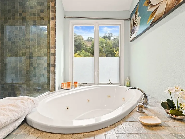 4007 Alta Mesa Studio Ctr — Photo 26