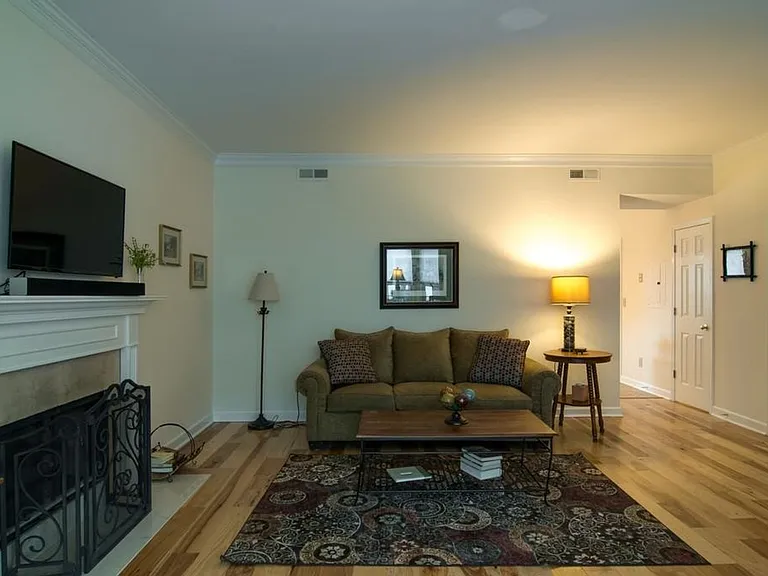 3105 Dudley Ave — Photo 8