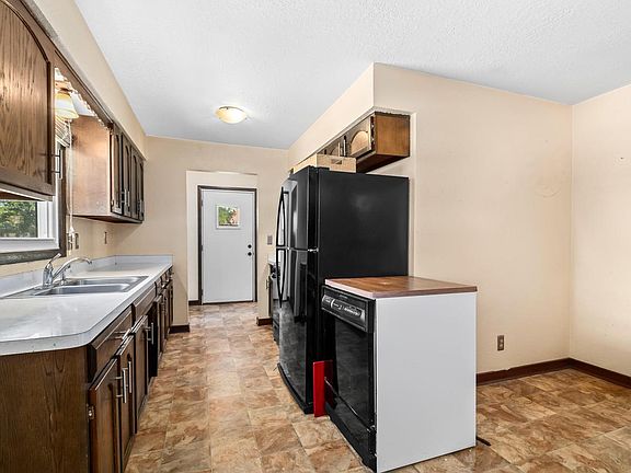 4th image of 3490 E Van Beck AVENUE