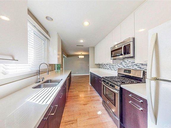 5th image of 6613 Sheltondale Ave
