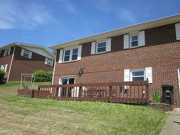Brick patio off family room