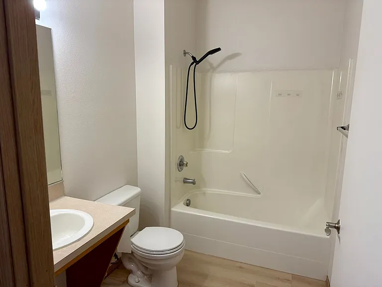 #170-5520 N. Missouri Ave. — Photo 10