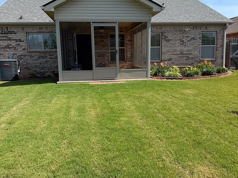 2419 Belltown Dr SW — Photo 11